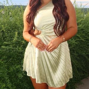 Glow Ray One-Shoulder Pleat dress in the color apple from Selfie Leslie